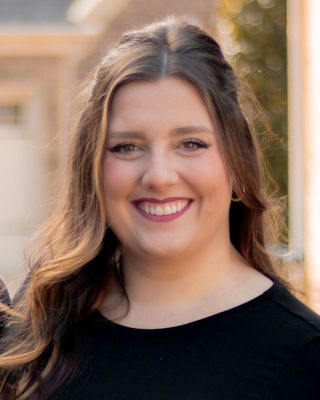 Photo of Carly Geis, Licensed Professional Counselor, MDiv, MS, NCC, CAADC, LPC