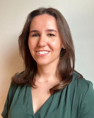 Photo of Julia Laplaza, Counselor in New York, NY