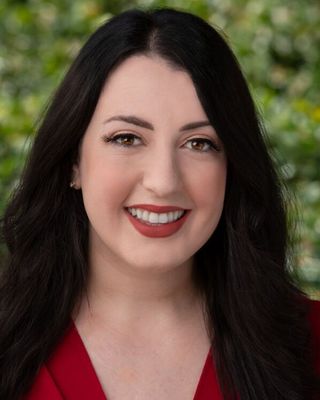 Photo of Giana Azizeh, Marriage & Family Therapist Associate, MA, AMFT