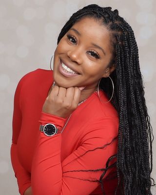 Photo of Shaina Edwards, Clinical Social Work/Therapist