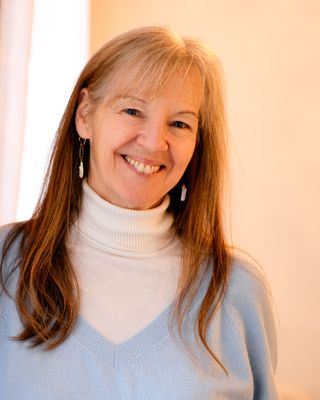 Photo of Suzannah Mills, Counsellor, BA, MA, MACP
