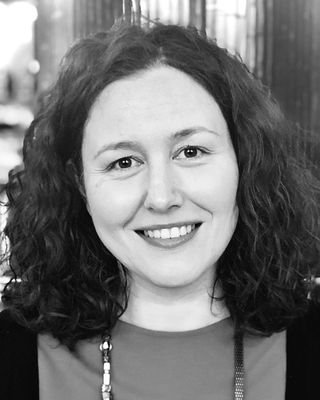 Photo of Ana Pessoa, Psychotherapist, MA, HCPC-Art Therap.