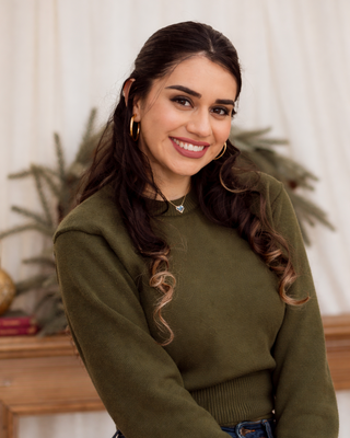Photo of Natalia Gonzalez, Marriage & Family Therapist Associate, M.A, AMFT, APCC