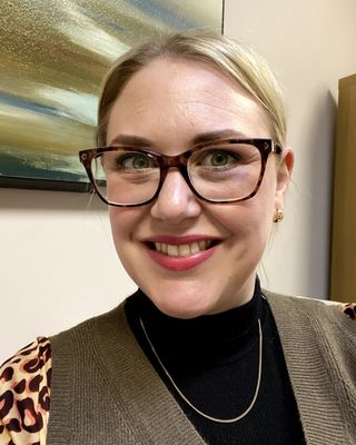 Photo of Anna Honeysett, DCounsPsych, MBACP, Counsellor