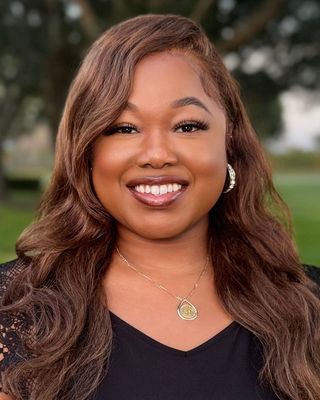 Photo of Sara Antoine, Pre-Licensed Professional, RCSWI