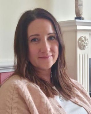 Photo of Laura Mearns, Counsellor, MBACP