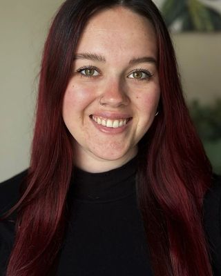 Photo of Alison Reynolds, Licensed Social Worker, MSW, LSW