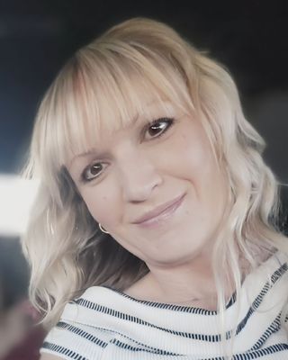 Photo of Kelly Nicole Komis, Clinical Social Work/Therapist, LLMSW