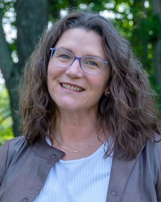 Photo of Jennifer Calder, Clinical Social Work/Therapist, LICSW, FBS