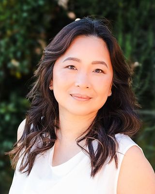 Photo of Florence Thum, Psychotherapist, PACFA