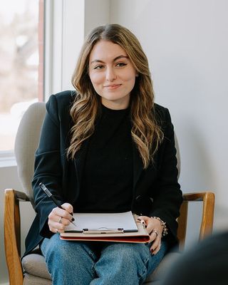 Photo of Gal Zohar, Registered Psychotherapist (Qualifying), MEd