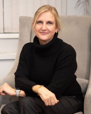 Photo of Heidi Schliesske, Clinical Social Work/Therapist, MSW, LICSW