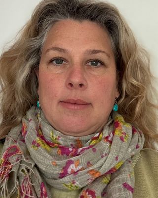 Photo of Sarah Hopkins, Counsellor, MBACP