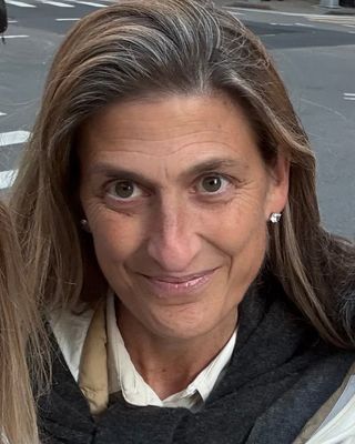 Photo of Bonnie Koss, LSW
