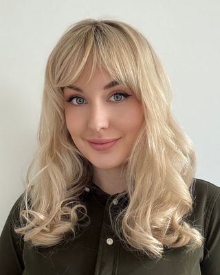 Photo of Dr Karla Headon, Psychologist, PsychD, HCPC - Couns. Psych.