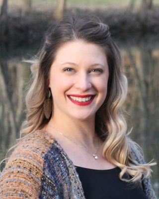 Photo of Kellie Arnaout, Clinical Social Work/Therapist, LMSW, CAADC
