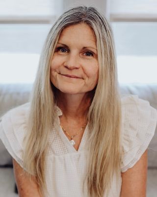 Photo of Debra Aase-Farnum, Licensed Clinical Mental Health Counselor Associate, MA, LCMHCA