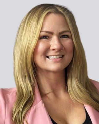 Photo of Janelle Gallardo, Marriage & Family Therapist, LMFT