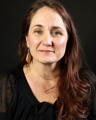 Photo of Susie Bongard, Registered Psychotherapist, RP, DipAT, BFA