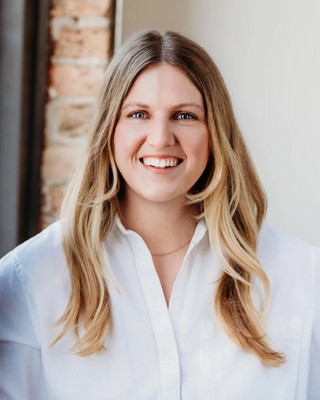 Photo of Meg Doster, Marriage & Family Therapist, LMFT, EMDR