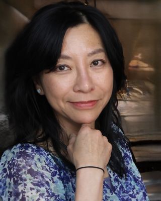 Photo of Louisa Leung, Registered Psychotherapist, MA, RP, RMFT, CAMFT, AAMFT A