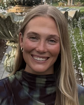 Photo of Libby Flavin, Clinical Social Work/Therapist, MSW, LICSW