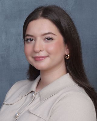 Photo of Nina Bana, LPC Intern, MA, CT