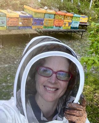 Photo of L. Hay, Clinical Social Work/Therapist, MFA, MSW, LCSW