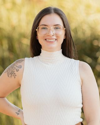 Photo of Madison Lynch, MC, LPC, Counselor in Tempe