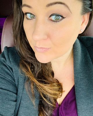 Photo of Angela Los, Pre-Licensed Professional, LMSW