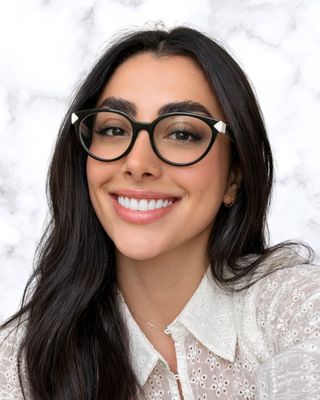 Photo of Kimia Taghavi, Registered Psychotherapist, RP