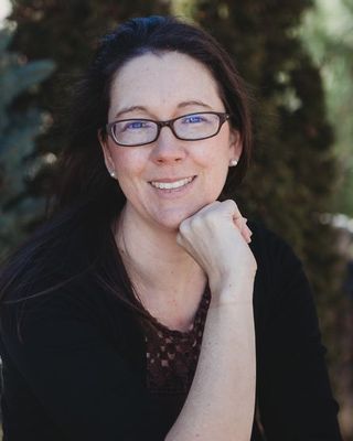 Photo of Laura Glenney, Registered Psychotherapist, RP, RMFT