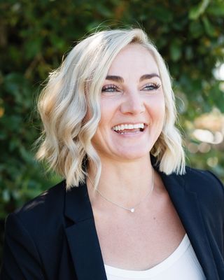 Photo of Shannon Tallon, Marriage & Family Therapist, MA, LMFT, LMHC