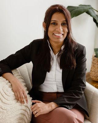 Photo of Rina Reddy, Registered Psychotherapist, RP, CCC