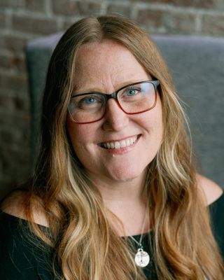 Photo of Bronwyn Douglas, Marriage & Family Therapist, LMFT