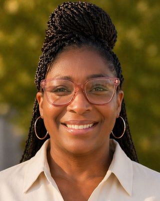 Photo of Rhonda Holmes, Clinical Social Work/Therapist, LCSW