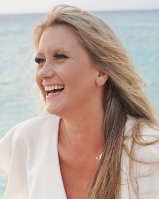 Photo of Giselle R Edwards, Registered Psychotherapist (Qualifying), MA, BSc, CCPA