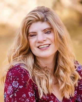 Photo of Nicole Dominique LaBelle, Clinical Social Work/Therapist, LSWAIC