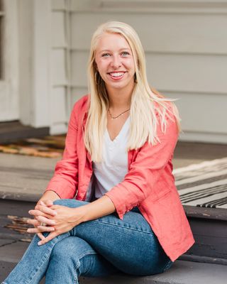 Photo of Madeline Somers, Marriage & Family Therapist, LMFT