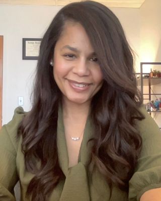 Photo of Giselle Sharp, Clinical Social Work/Therapist, LICSW, RPT