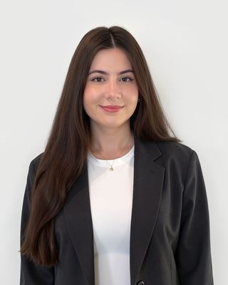 Photo of Milena Beyruti, Pre-Licensed Professional, MSW, Intern