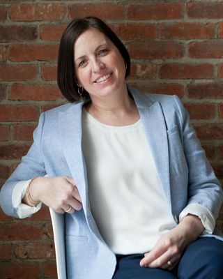 Photo of Jennifer MacPhee, Psychologist, BCom, MC