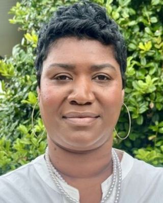 Photo of Ratoya Mason, Licensed Professional Counselor