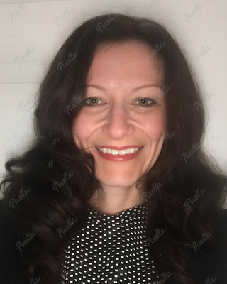 Photo of Julie McGourty, Psychotherapist, MSc, BACP