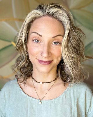 Photo of April Gaoiran, MSW