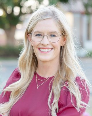 Photo of Hayley Knapp, Psychiatric Nurse Practitioner, PMHNP, -BC