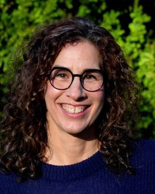Photo of Susie Shayegani, Clinical Social Work/Therapist, LICSW