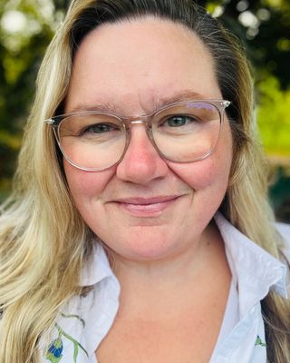 Photo of Kathryn Lock, Counsellor in Hengoed, Wales