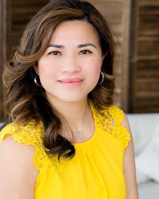 Photo of Vivian Noehring - Vivian Noehring Psychotherapy & Associates, Registered Psychotherapist