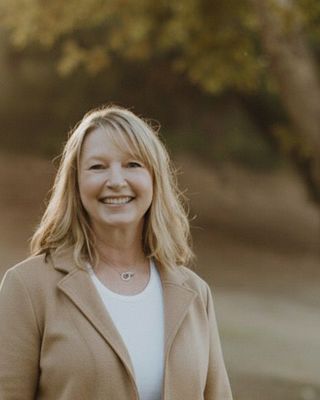 Photo of Christine Galvez, Marriage & Family Therapist, MS , LMFT